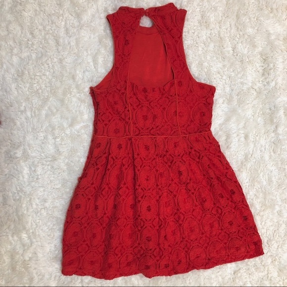 High neck lace dress - Picture 3 of 5